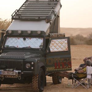 Land Rover Defender Td4 in der Wüste